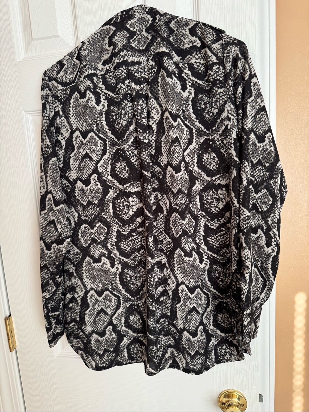 Larry Levine Black & White Snake Print Button-Down Shirt